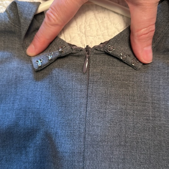 Antonio Melani dress, size 8, gray w snakeskin print elastic belt - Picture 2 of 2